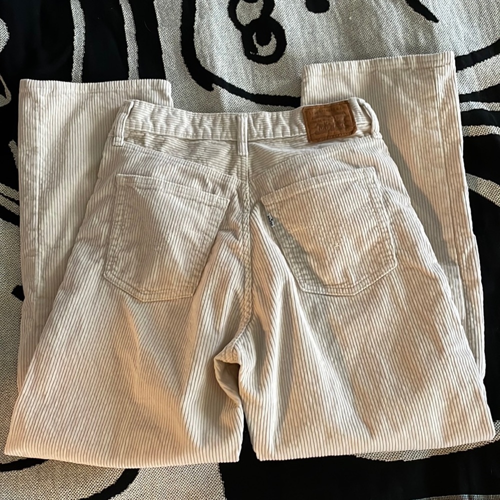 Levi’s Ribcage Button Up Cords
